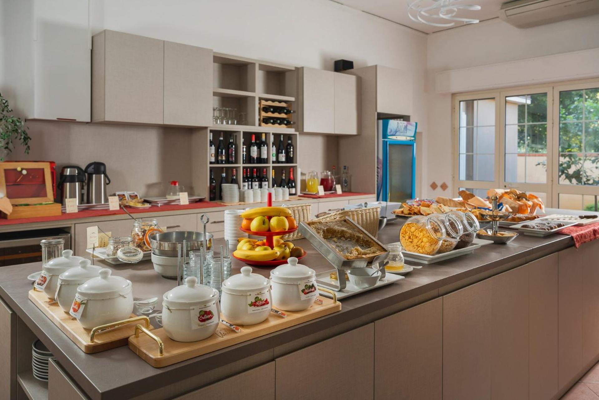 Hotel Azzurra 마리아나디피에트라산타 외부 사진